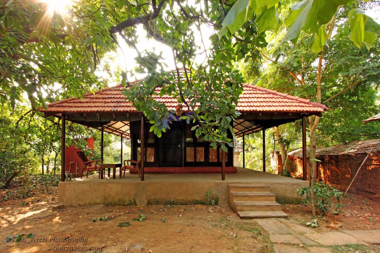 Monsoon Forest alojamiento Tāla Exterior foto